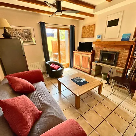 Les Condorcet - - Established In 2007 Saint-Laurent-de-la-Salanque